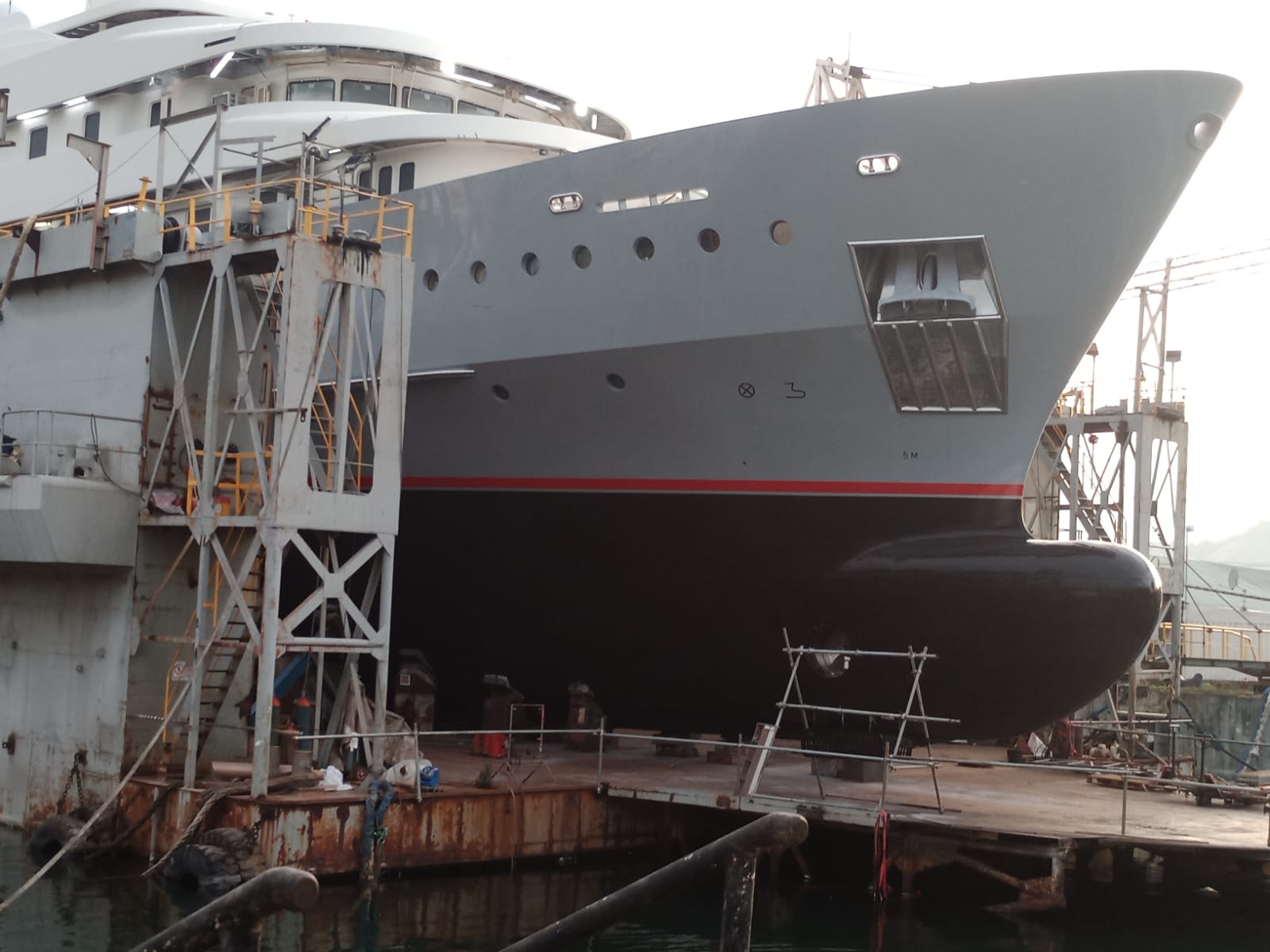 Yacht painting project 6 — spray application and finish